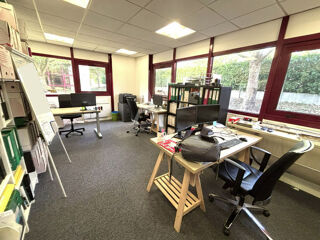   BUREAUX PONTOISE RDC - 70M² Pontoise