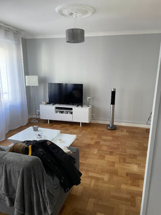  Appartement à louer 3 pièces 70 m²