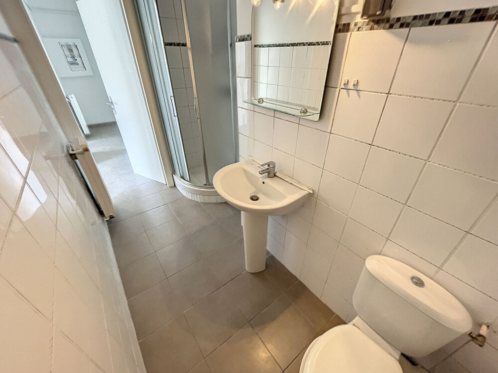Location Appartement Appartement Ajaccio 1 pièce- 36.34 m2- Avenue Kennedy - calme - parking collectif Ajaccio