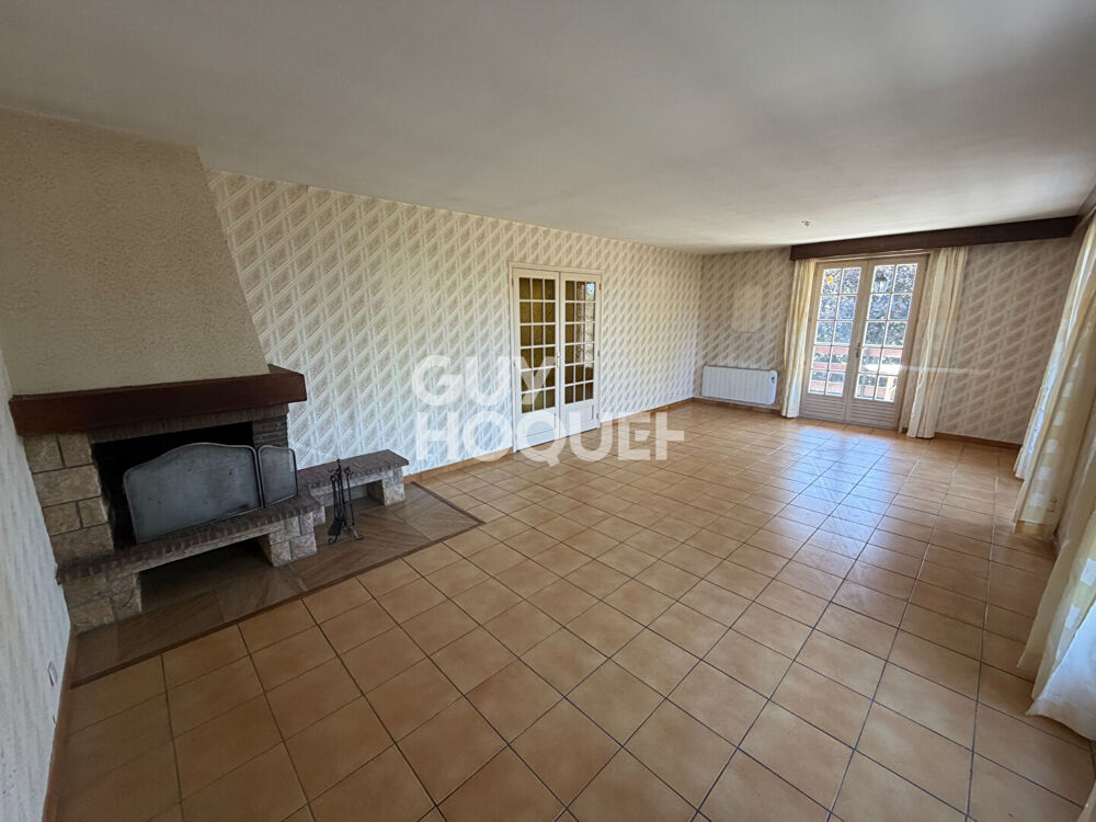 Maison à vendre à Saint-Pierre-de-Varennes - 139 000