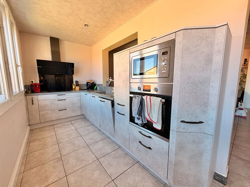 Vente Maison Espira de l'Agly, maison entièrement rénovée avec garage de 40m² Rivesaltes