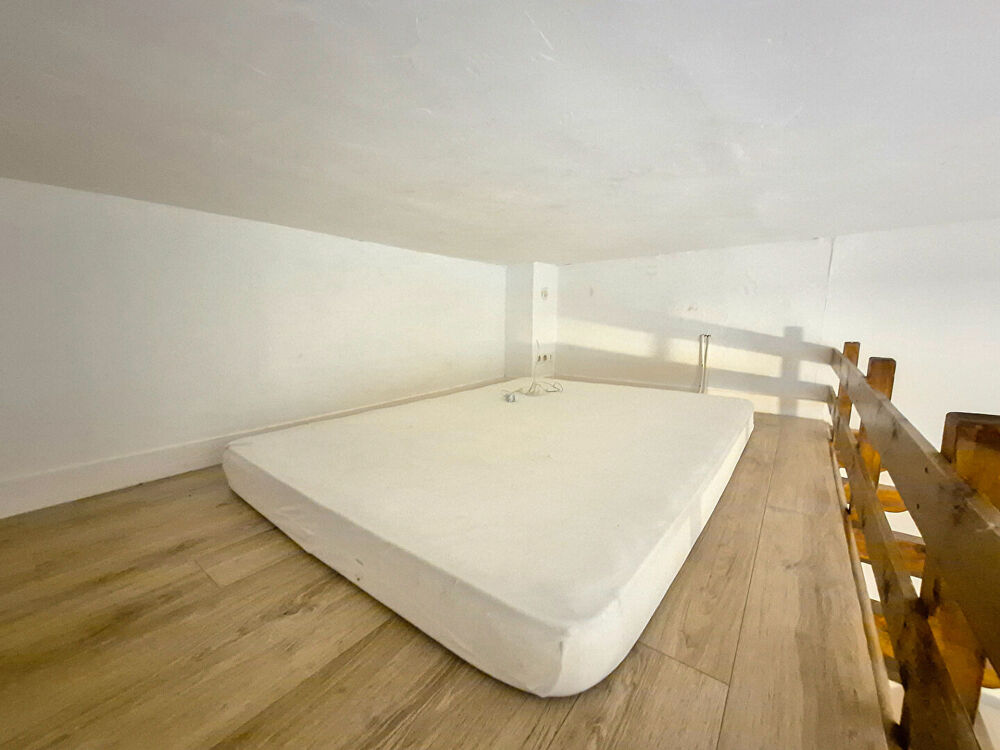 LILLE République: studio avec mezzanine