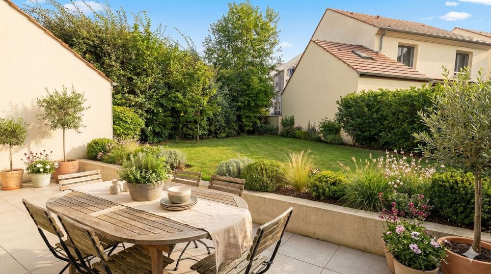 Maison 6 pièces 104 m² · à Saint Thibault des Vignes · 104 m² · 384 000 €