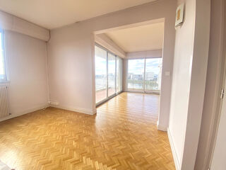  Appartement à louer 6 pièces 141 m²