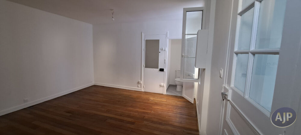 Location Appartement GRAND STUDIO - PROCHE METRO Anatole Levallois perret