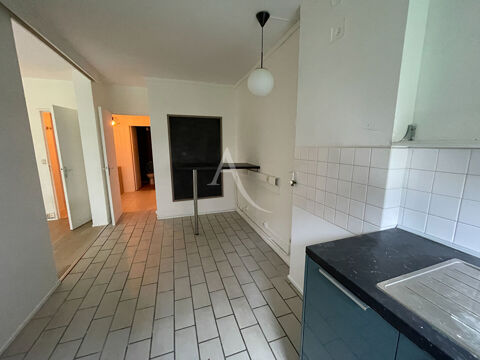  Appartement  louer 4 pices 77 m