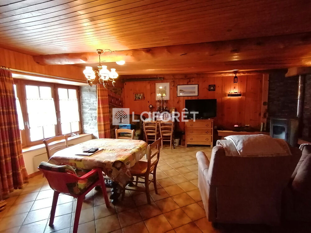 Chalet Montvalezan 8 pièce(s) 232.84 m2