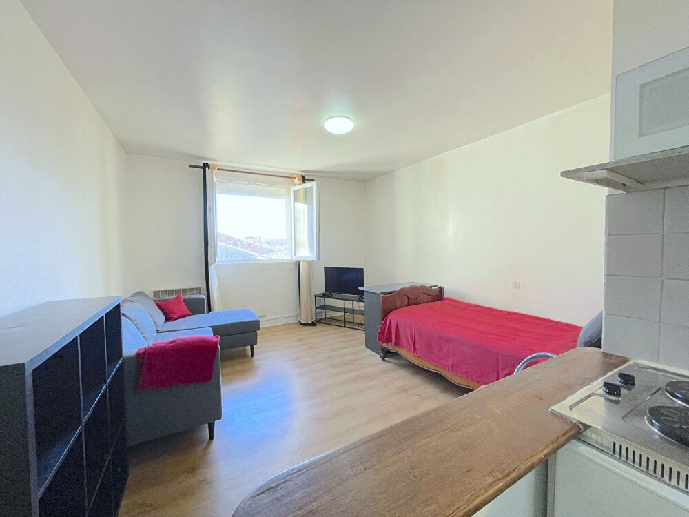 A LOUER APPARTEMENT T1 MEUBLE - CENTRE VILLE DE SAINTE FOY LA GRANDE