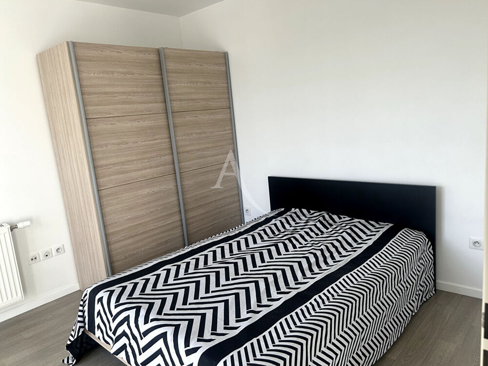 Vente Appartement PAVÉ BLANC ? 2 PIÈCES AU DERNIER ÉTAGE AVEC BALCON Clamart