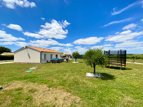   Maison de plain pied  proche Jonzac 105 M² Maison - 5 pièce(s) - 105 m²