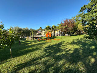  Maison � vendre 6 pi�ces 205 m�