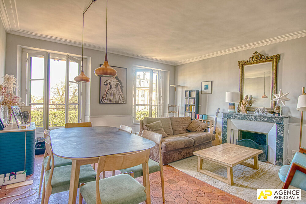 Vente Appartement Versailles Notre-Dame Appartement 4 pièces en duplex de 93m² au sol situé au 3ème et dernier étage  avec caves Versailles