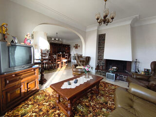  Maison � vendre 6 pi�ces 243 m�