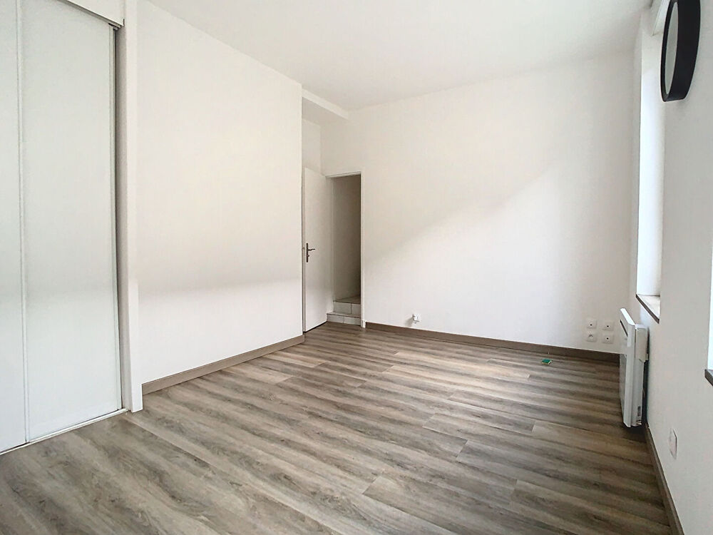 Location Appartement Idéal étudiant, T1 de 21 m² Bolbec  hyper centre Bolbec