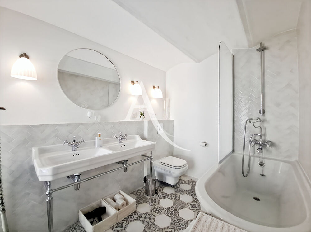Appartement Cannes 4 pièces 82.71 m² centre ville Banane