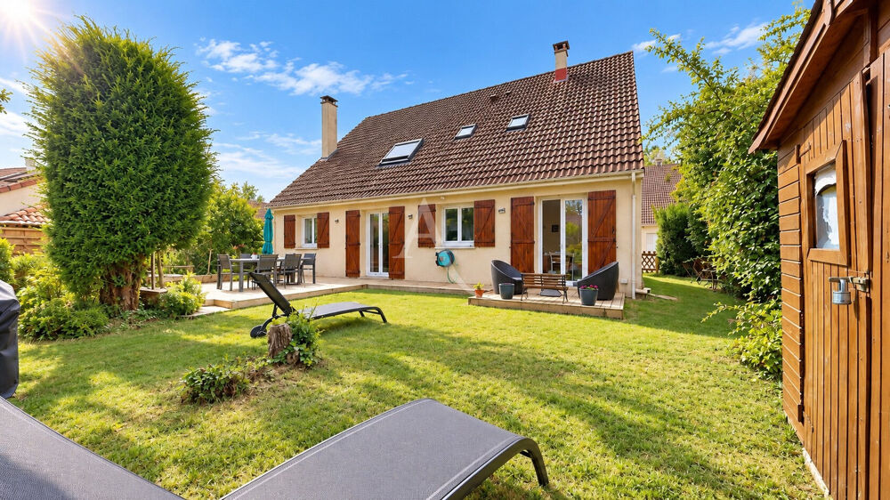 Vente Maison A vendre à Vauréal belle et grande maison familiale de 7 pièces sur terrain de 471 m2 Vaureal