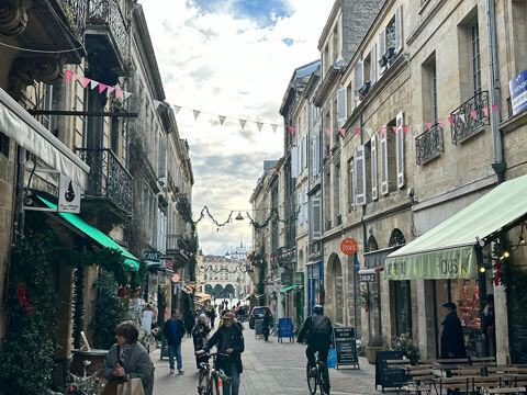 Rue des Remparts Location pure 1320 33000 Bordeaux