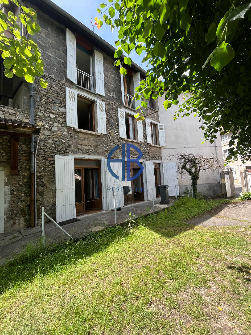 Vente Appartement Appartement Renage 4 pièce(s) 108 m2 + jardin + place privative Renage