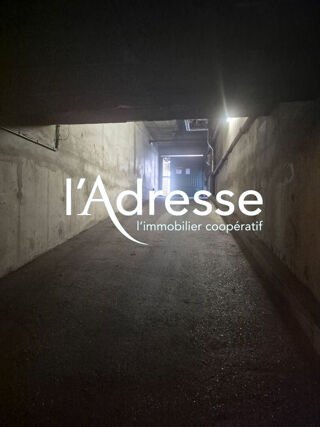  Parking / Garage à vendre 9 m²