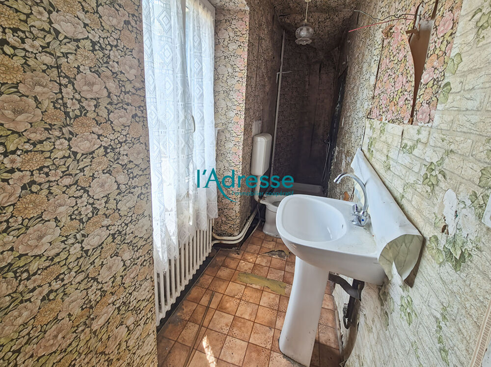 Vente Maison Maison à rénover 95 m² habitables Saint pierre montlimart