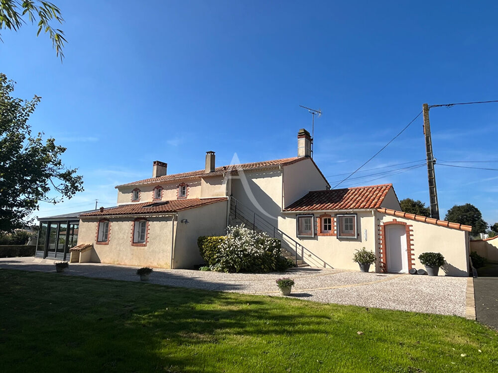 Maison Moutiers Les Mauxfaits 8 pièce(s) 187 m2