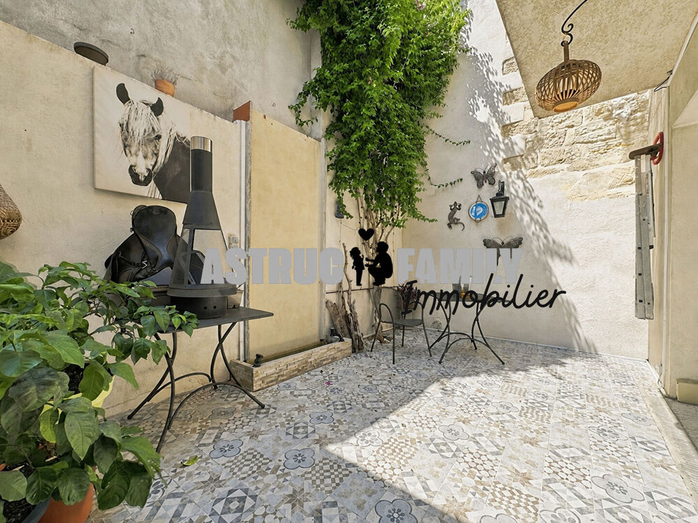 AIGUES-MORTES INTRA-MUROS - MAISON DE CHARME DE 106 m² - PATIO - APPARTEMENT INDÉPENDANT