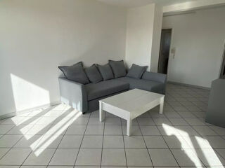  Appartement à louer 2 pièces 49 m²