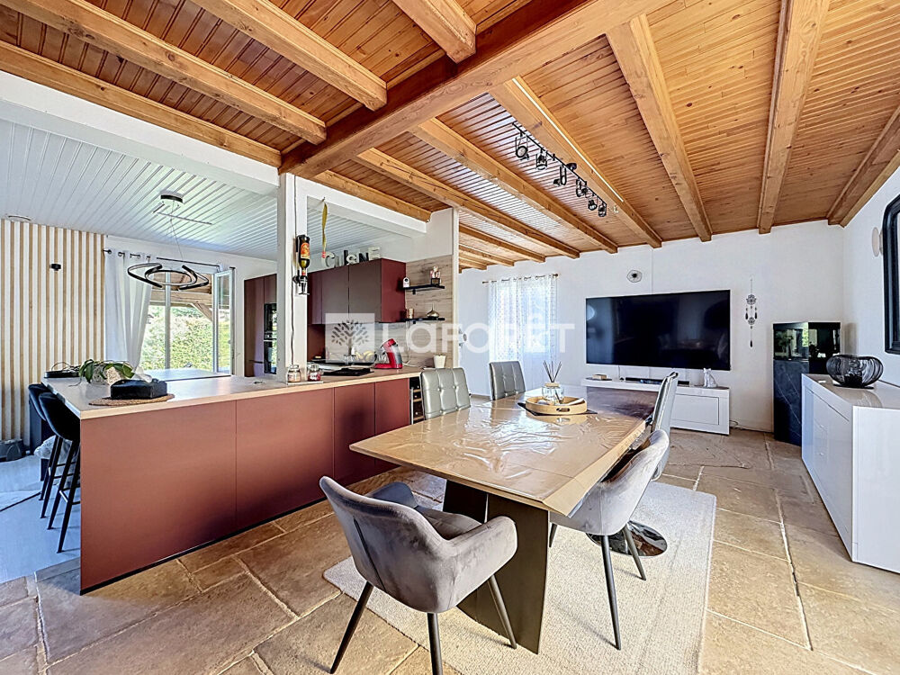 Maison Neufchateau 7 pièce(s) 153.80 m2