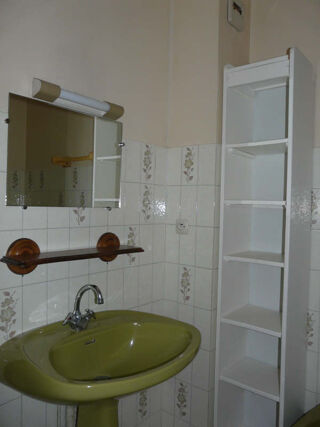  Appartement à louer 2 pièces 28 m²