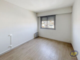  Appartement à louer 3 pièces 66 m²