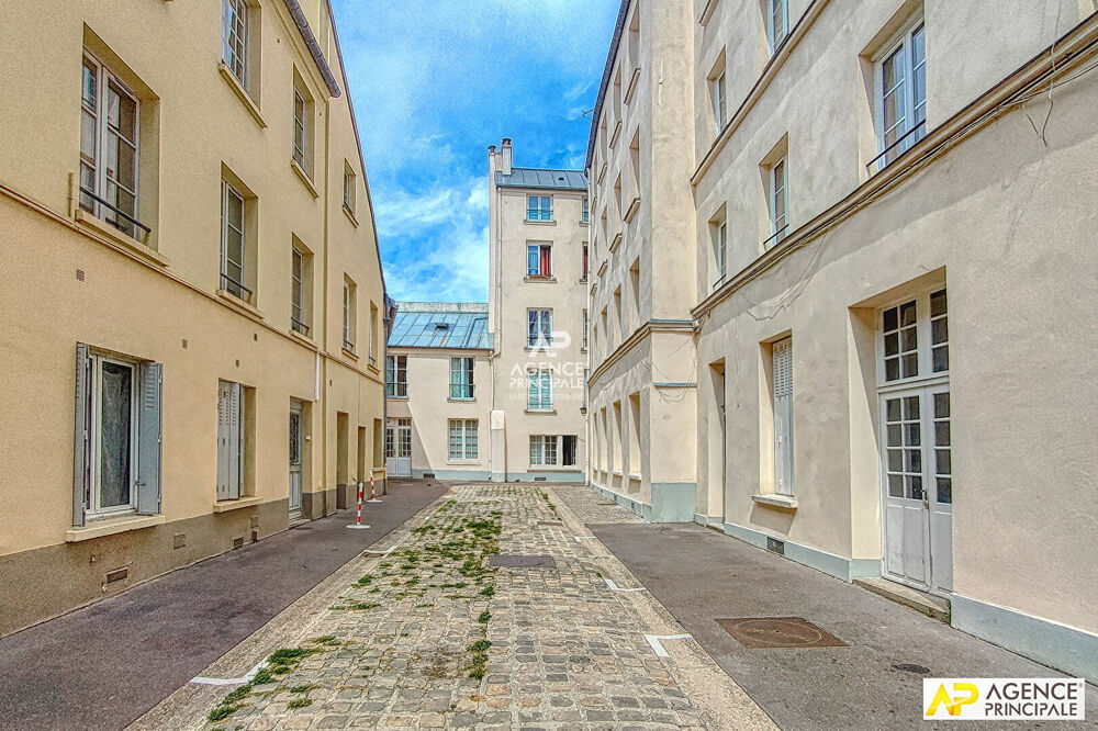 Appartement 1 pièce 33 m² · à Versailles · 33 m² · 295 000 €