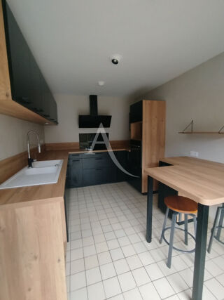  Maison � louer 6 pi�ces 140 m�