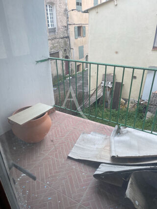  Immeuble à vendre 7 pièces 200 m²