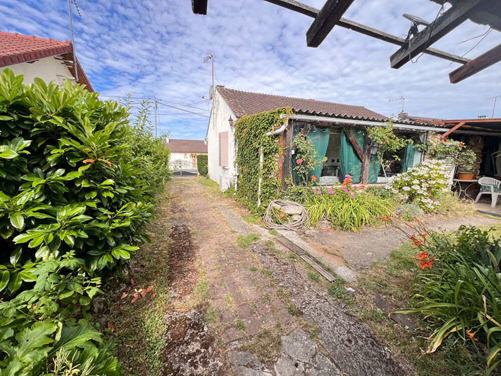 Vente Maison Maison Meaux 4 pièces 95 m2, jardin, cave et garage. Meaux