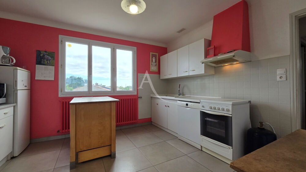 Maison 3 chambres + bureau avec Atelier . Notre-Dame-de-Riez