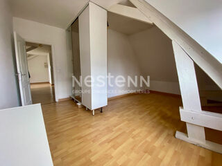  Appartement à louer 4 pièces 92 m²