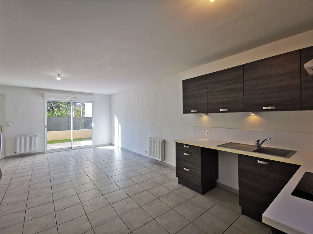 MAISON T3 DUPLEX DE 69 m² AVEC TERRASSE, JARDIN & 2 PLACES DE PARKING