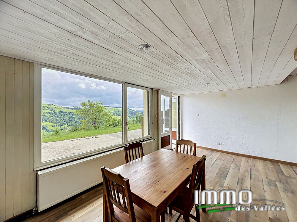 Appartement à rénover avec terrasse et vue dégagée