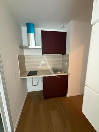  Appartement à louer 2 pièces 28 m²