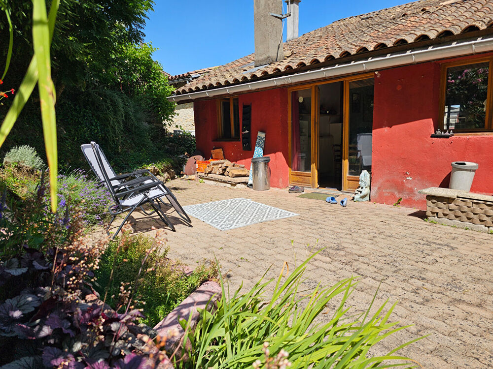 Vente Maison Ancienne manufacture rénovée avec jardin, garage et atelier Belesta