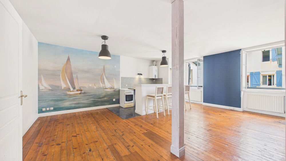T4 + chambre de bonne en centre-ville !
