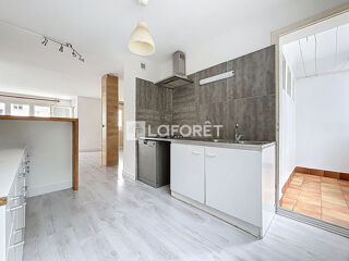  Appartement à louer 3 pièces 70 m²