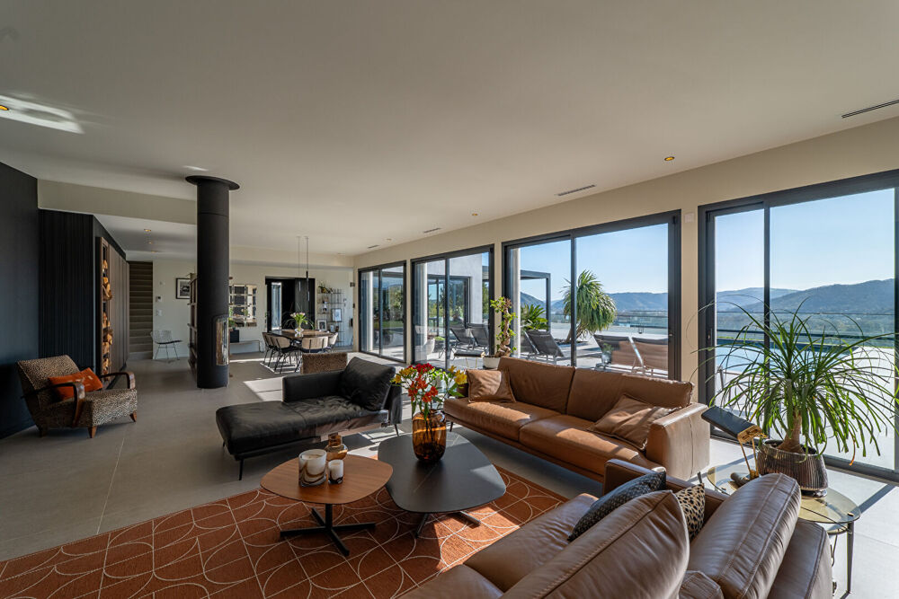 Vente Maison VILLA CONTEMPORAINE  DE  PRESTIGE : 256m² sur  parcelle 913m²  - Panorama exceptionnel sur la Vallée du Rhône Gervans