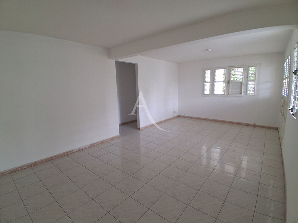 Appartement PLATEAU FOFO 4 pièces 104 m2 avec terrasse 20m2