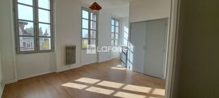  Appartement à louer 2 pièces 32 m²