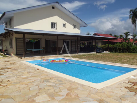   Une villa T7 de 280m� sur Matoury Maison - 7 pi�ce(s) - 280 m�