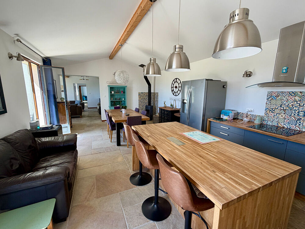 Vente Maison Belles prestations - pavillon de 3 chambres, bar/resto à pied, au calme, tout à l'égout prévu Aumagne