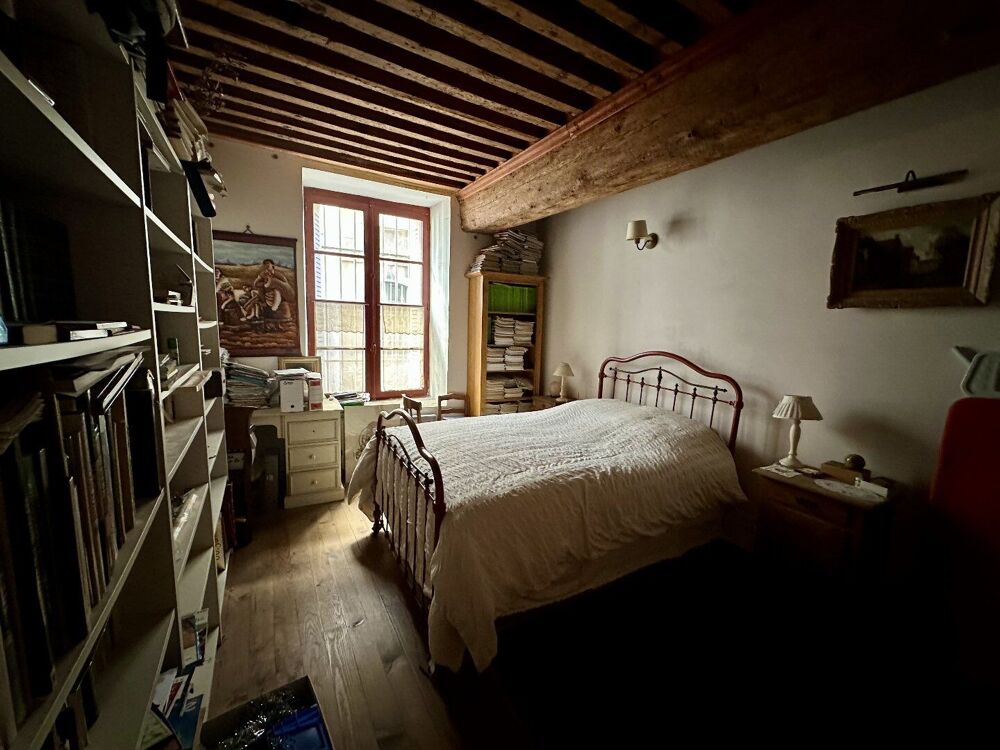 Vente Appartement Avignon Hyper-Centre / Palais des Papes - T2 de 54 m² avec cachet - Accès résidentiel privilégié Avignon