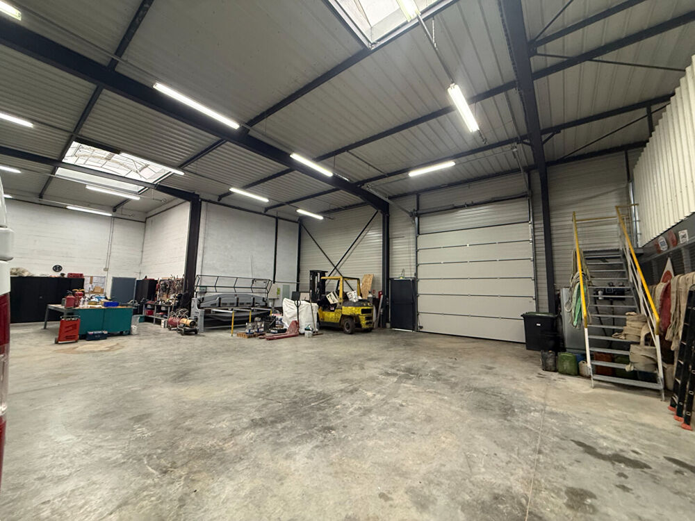   Local d'activité Glaire 5 pièces 680 m2 Glaire