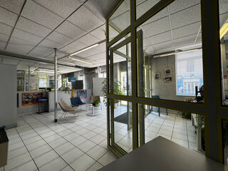  Immeuble � vendre 4 pi�ces 240 m�